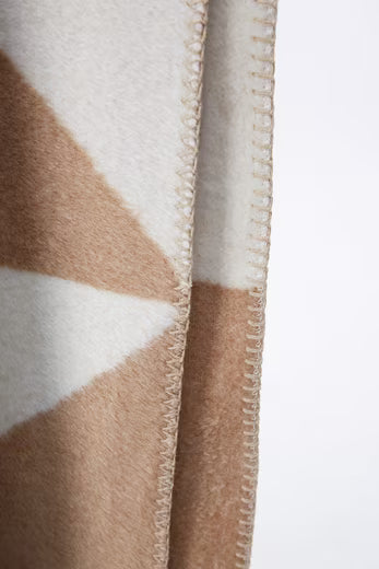 Livessa Wohndecke Wohndecke - 4 Jahreszeiten -160x200 cm / Sofadecke / Schlafdecke